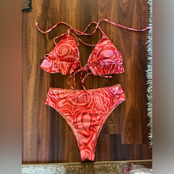 Pink floral bikini-brand new - Picture 3 of 3